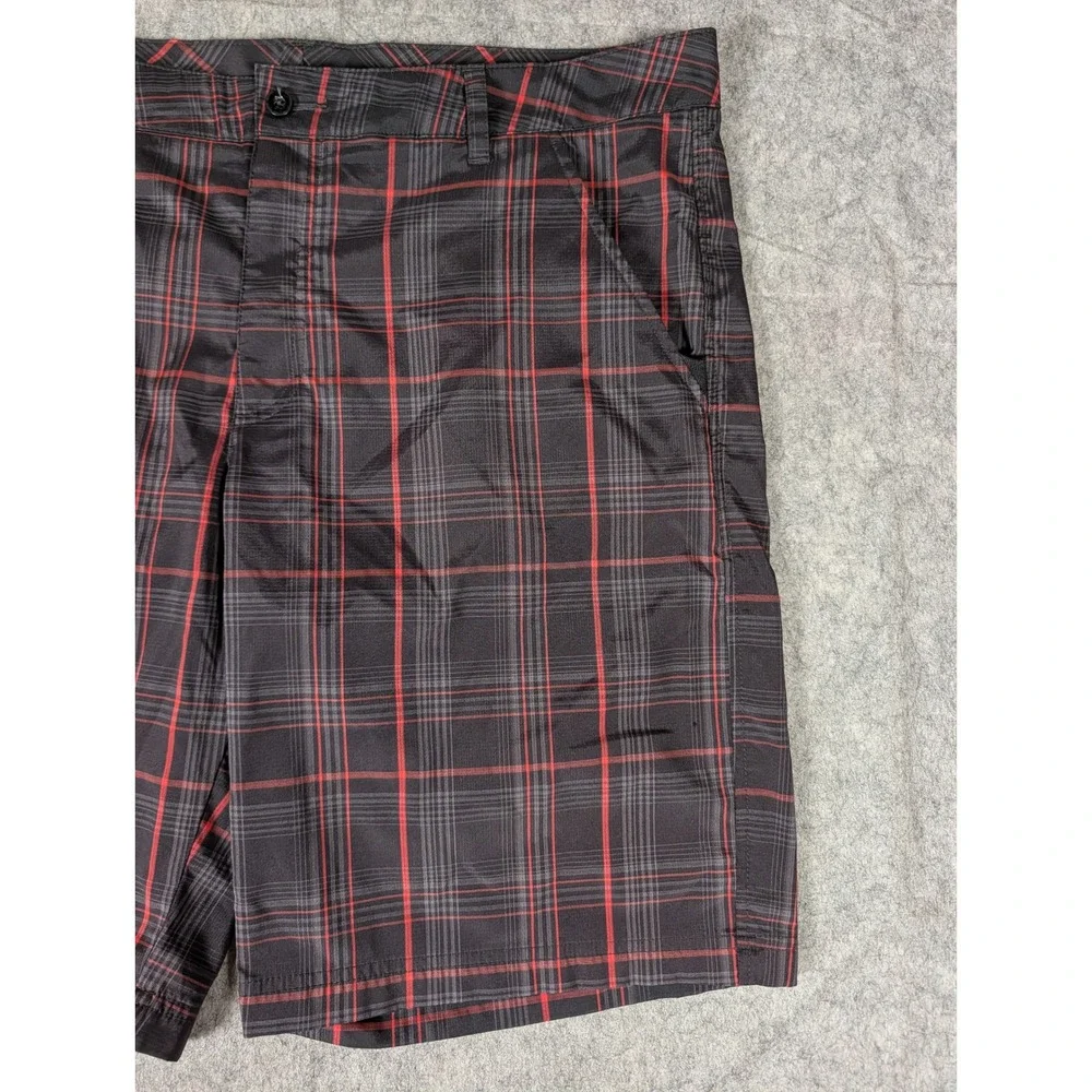 Fila Sport Golf Shorts Mens Black Red Plaid Flat Front Performance Activewear
